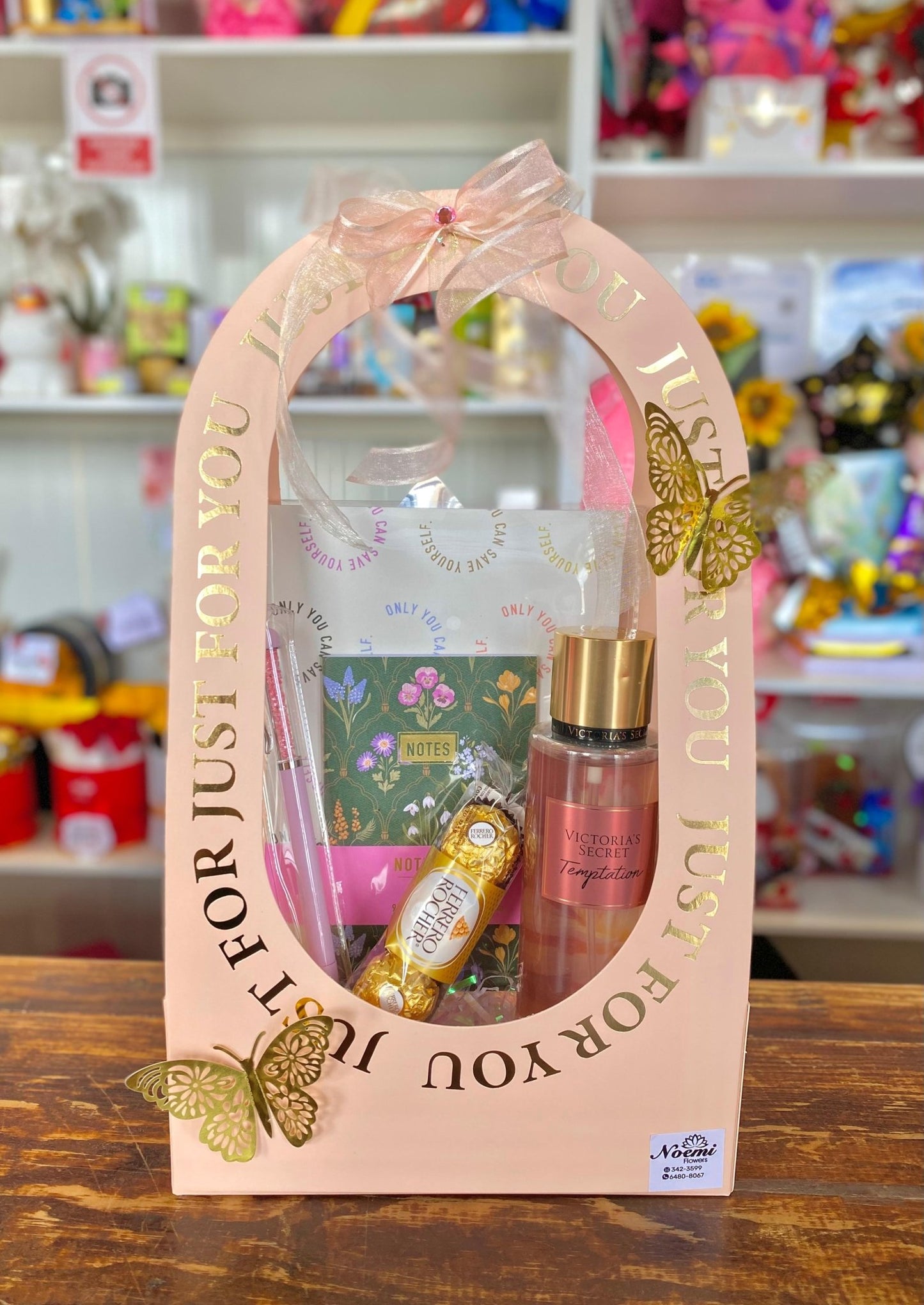Gift Set 01 - Floristería Noemi Flowers