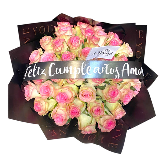 Ramo Buchón 40 rosas - Floristería Noemi Flowers