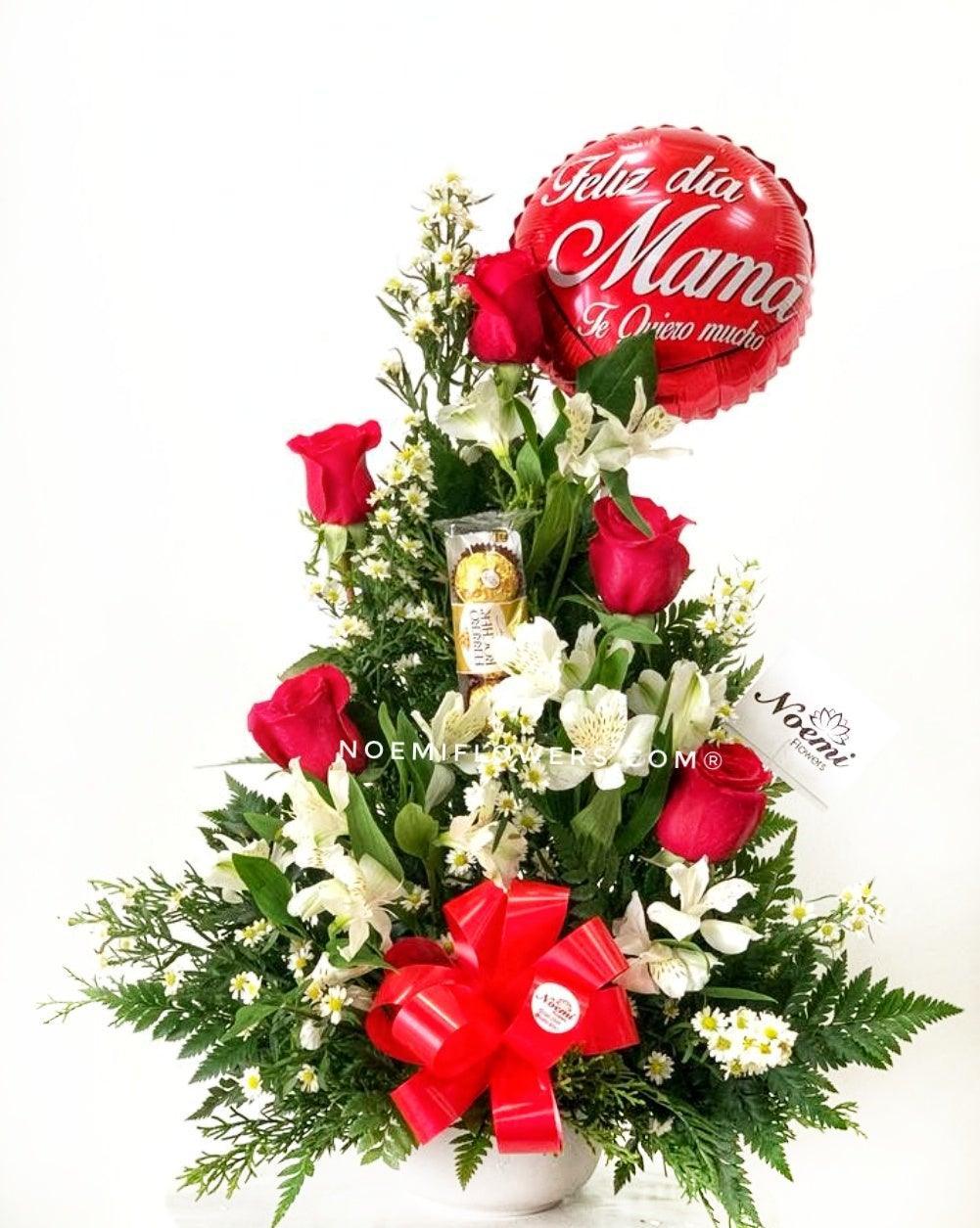 Arreglo con rosas astromelias montecasino chocolates y globo - Floristería Noemi Flowers