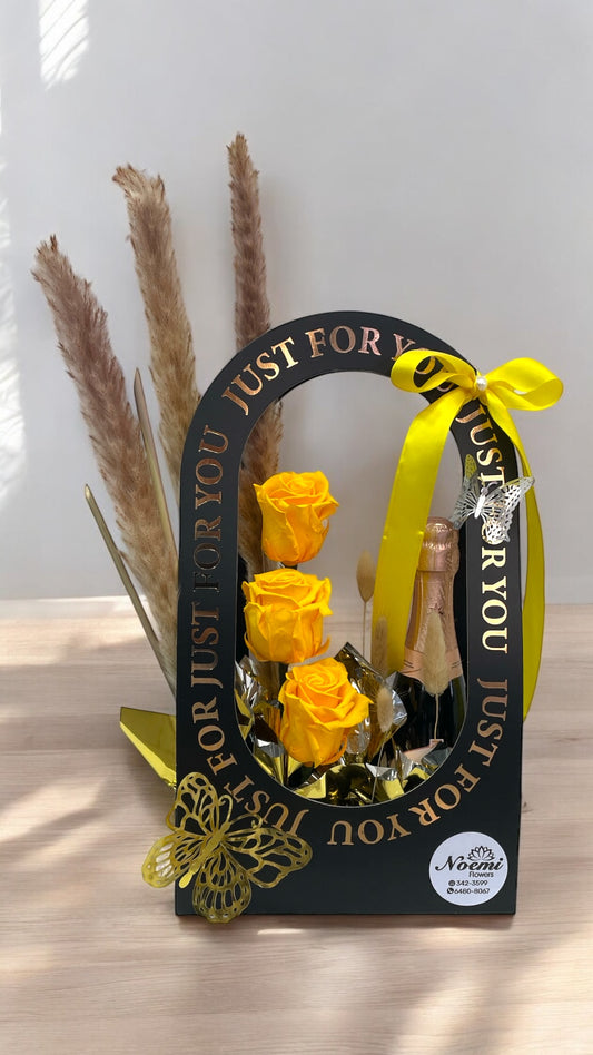 Just For You - Floristería Noemi Flowers