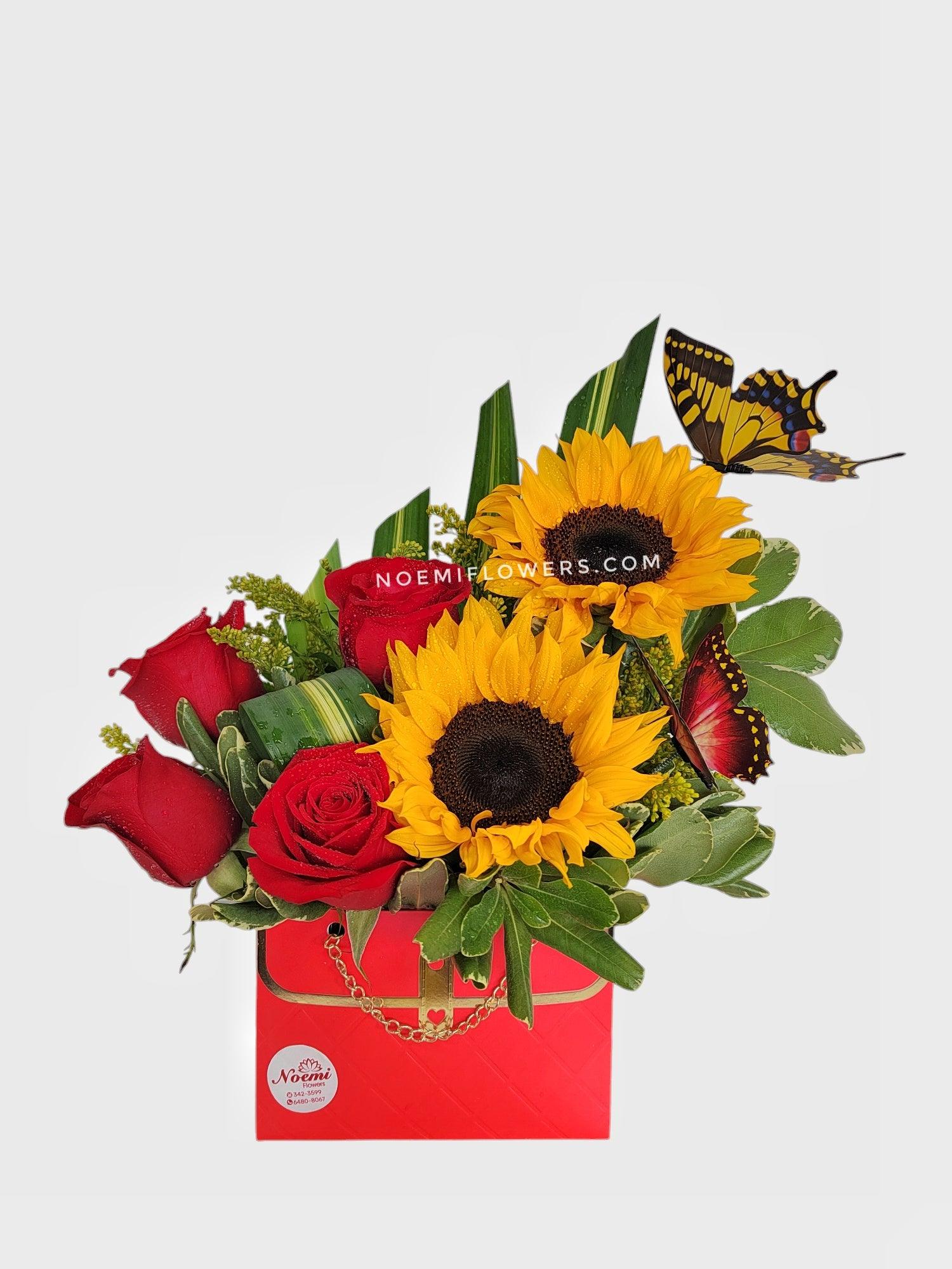 Mariposa - Floristería Noemi Flowers