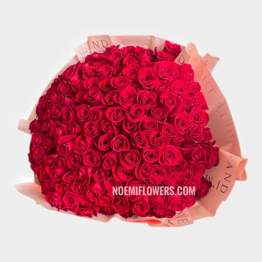 Ramo Buchón 150 rosas - Floristería Noemi Flowers