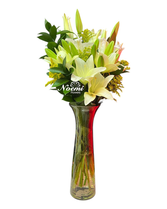 Jarrón de Lirios Spirited Grace - Floristería Noemi Flowers
