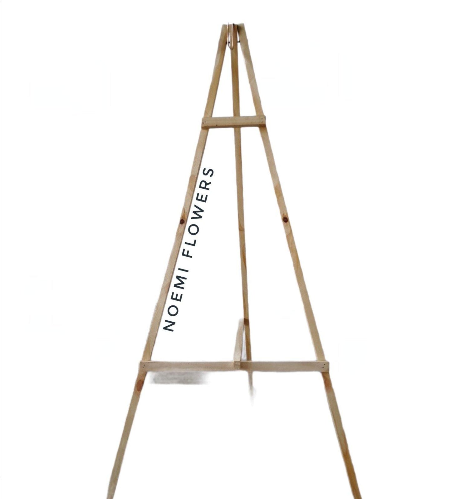 Trípode de Madera para Corona Fúnebre - Floristería Noemi Flowers