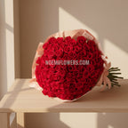 Ramo Buchón con 150 rosas - Floristería Noemi Flowers