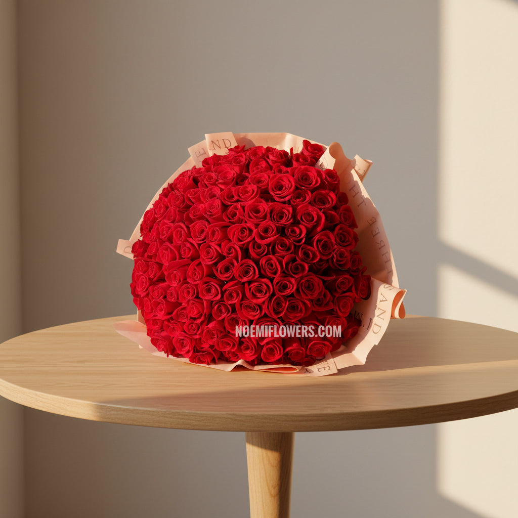 Ramo Buchón 150 rosas - Floristería Noemi Flowers