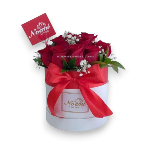 Caja Redonda 12 rosas - Floristería Noemi Flowers