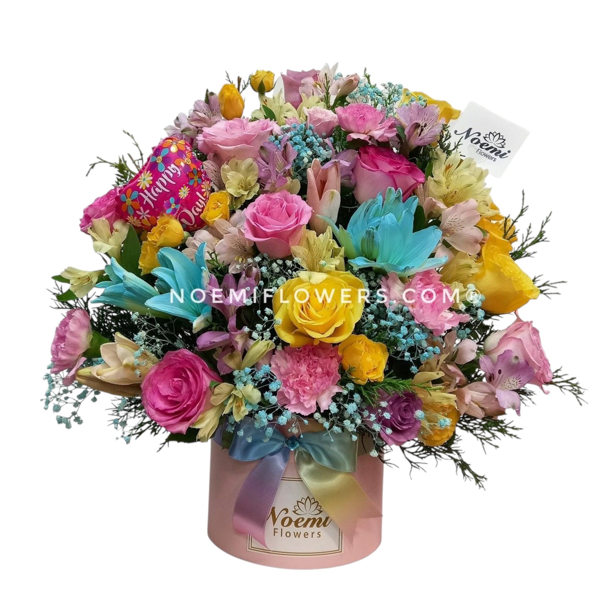 Confeccionado con rosas, lirios, claveles, mini rosas y follaje variado - Floristería Noemi Flowers.