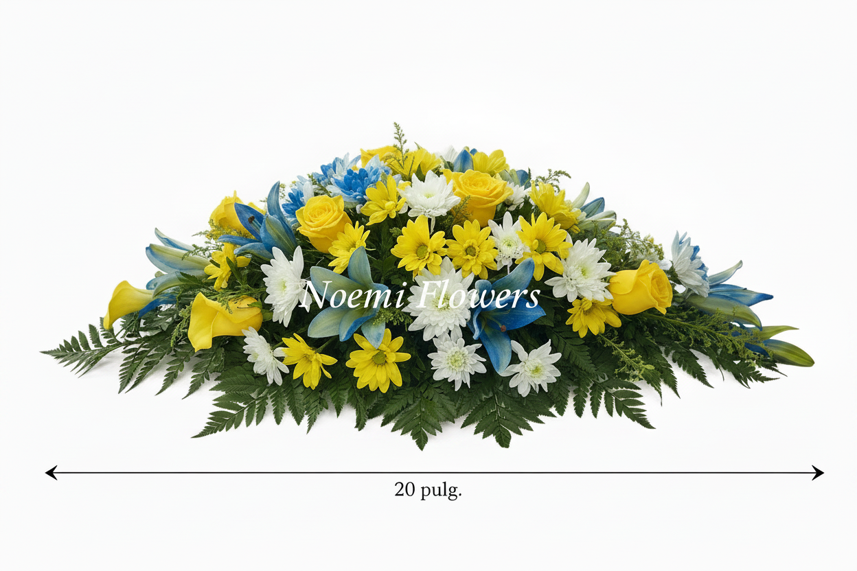 Centro de mesa que combina la belleza de los crisantemos en tonos azul con lirios y rosas amarillas vibrantes - Floristería Noemi Flowers.