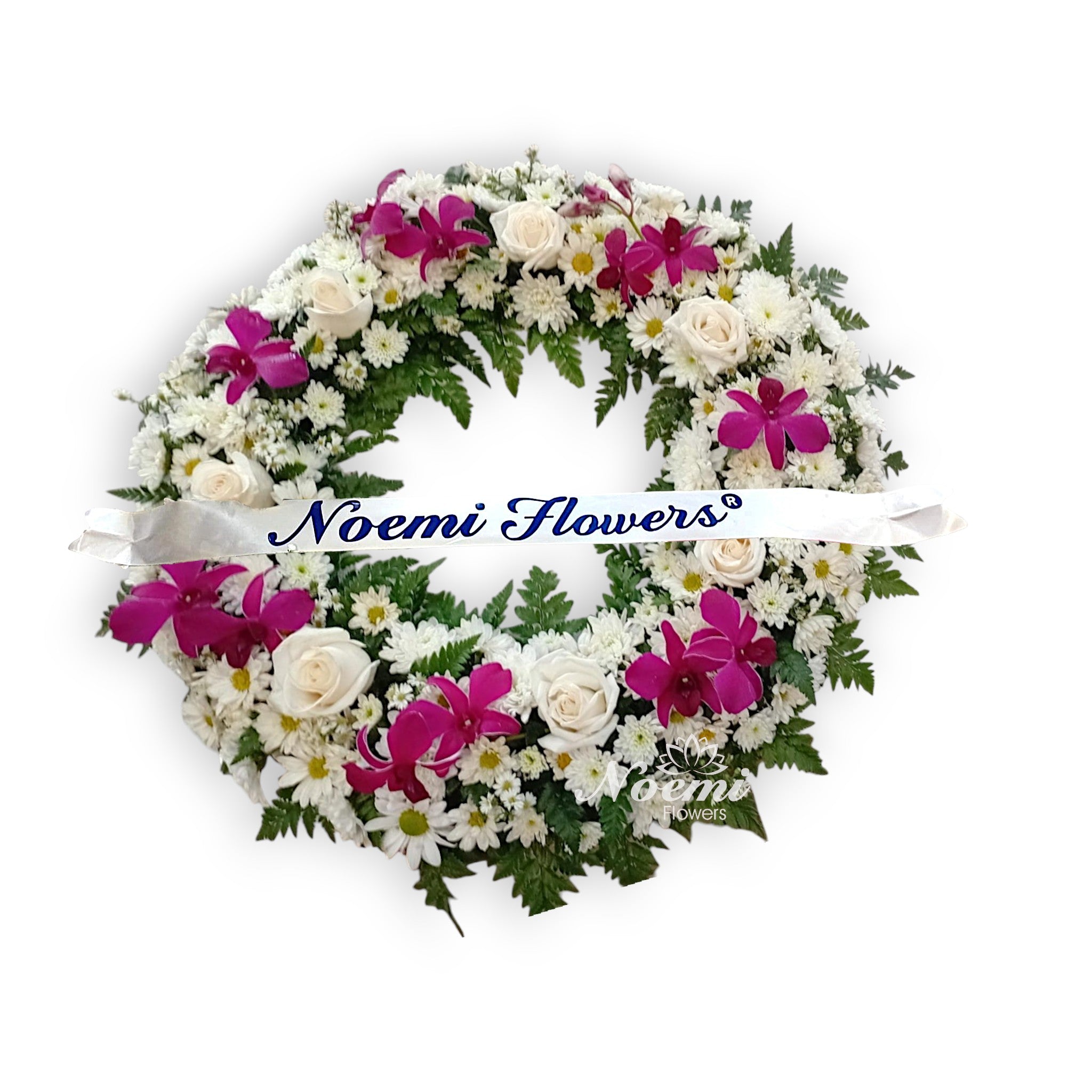 Confeccionado con orquídeas, rosas y follaje variado - Floristería Noemi Flowers. 