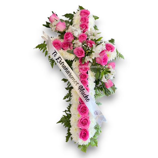 Cruz En Nuestros Corazones - Floristería Noemi Flowers