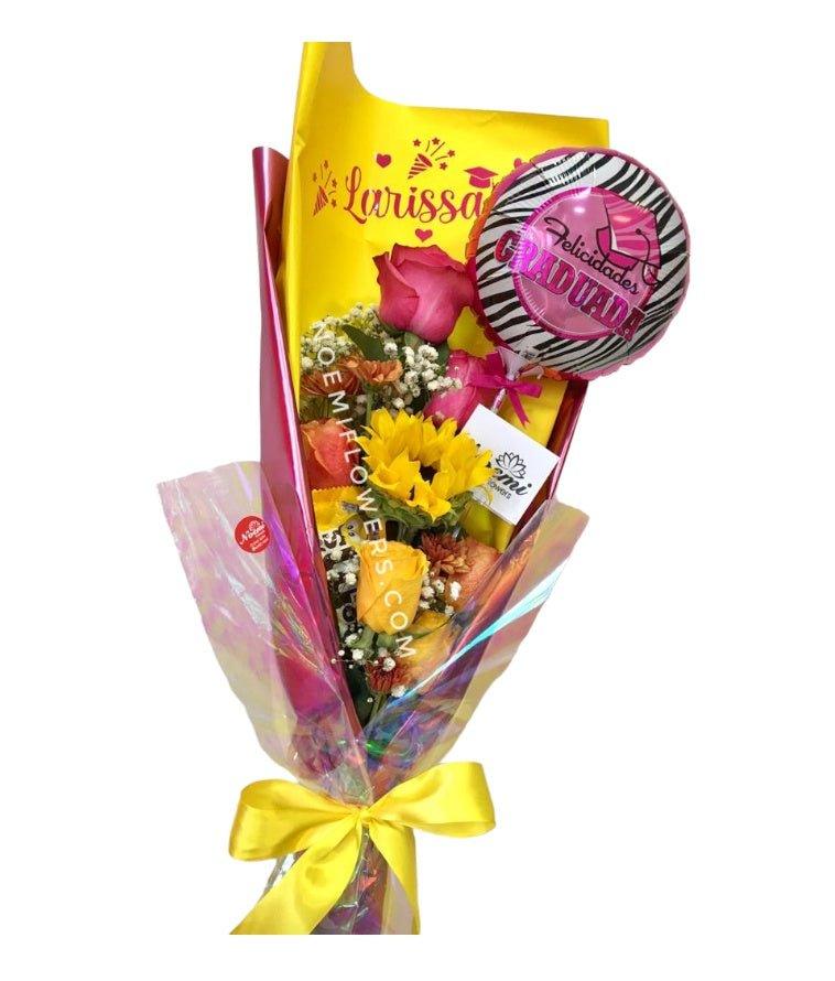 Bouquet de rosas girasol y globo de graduacion - Floristería Noemi Flowers