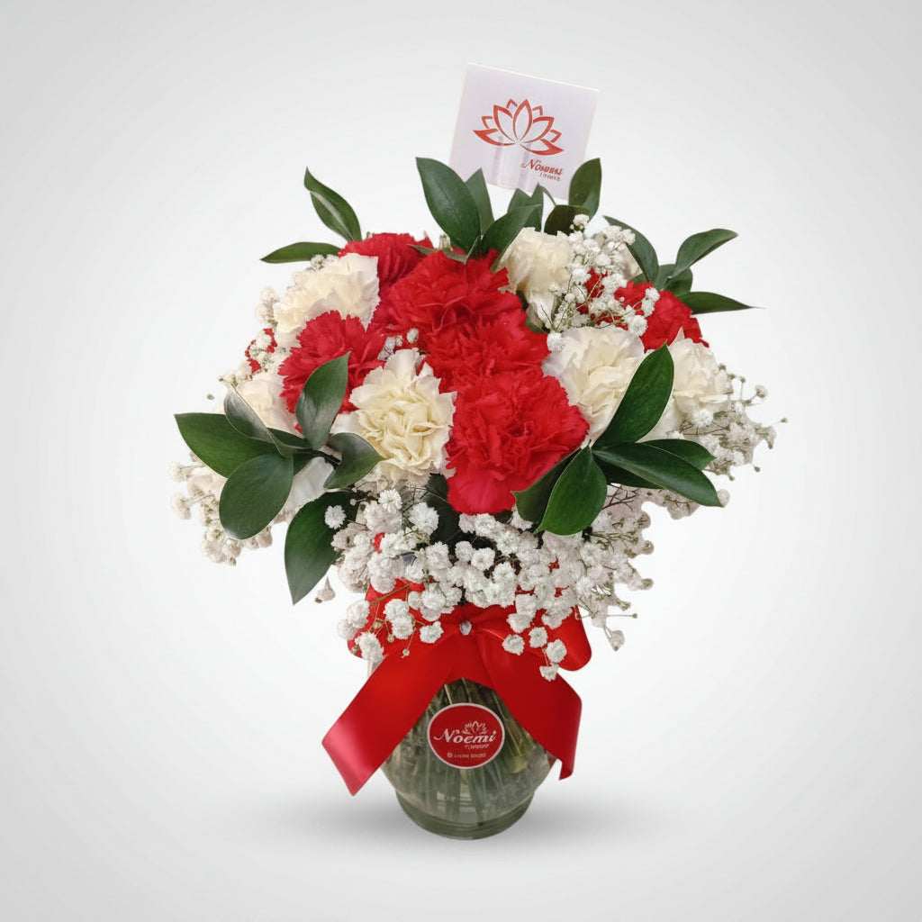 Jarrón con 24 claveles rojos y blancos - Floristeria Noemi Flowers