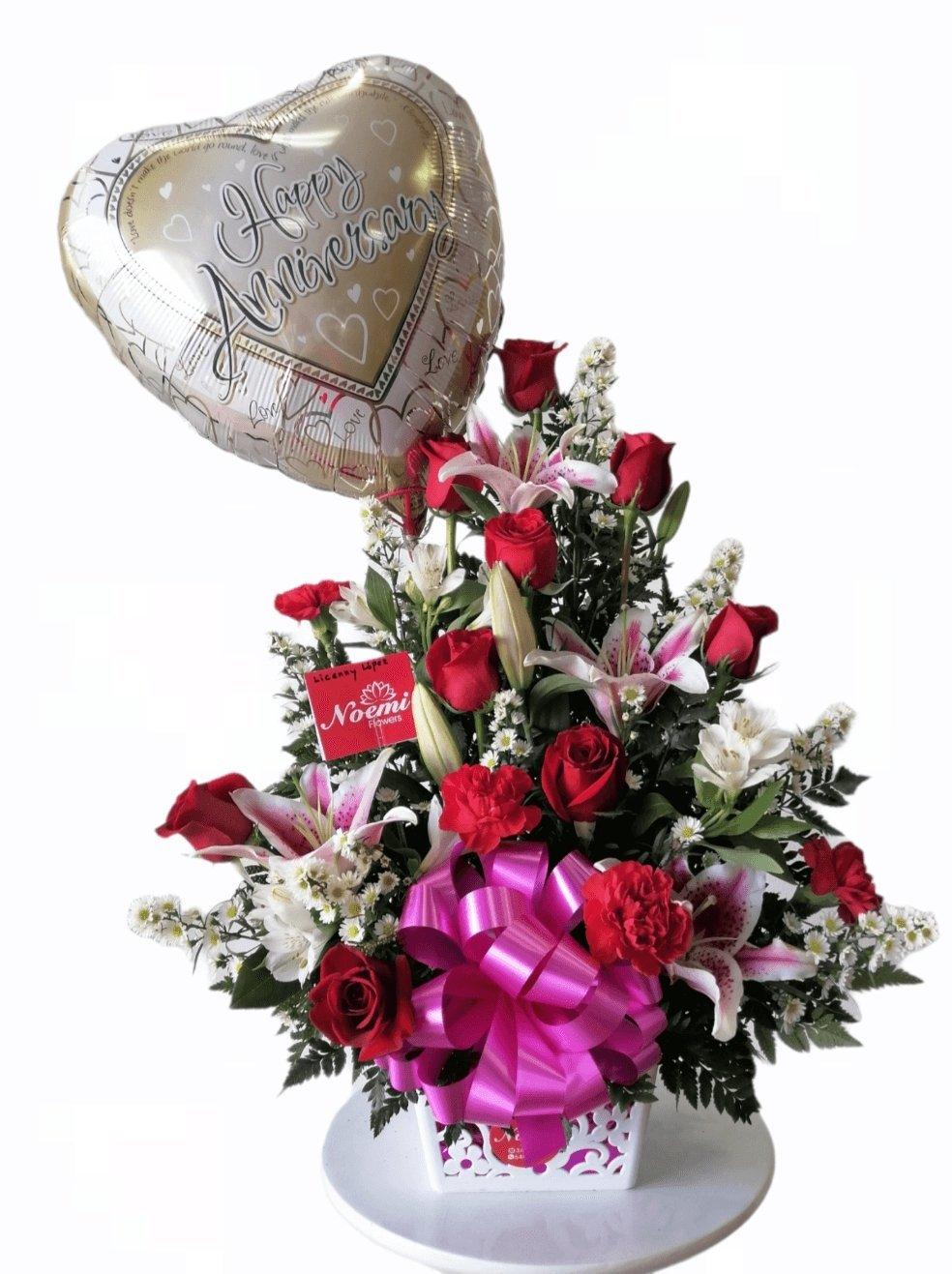 Arreglo Floral Mi Bombón con Lirios y Rosas | Floristería Noemi Flowers