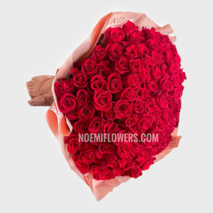 Ramo Buchón 150 rosas - Floristería Noemi Flowers