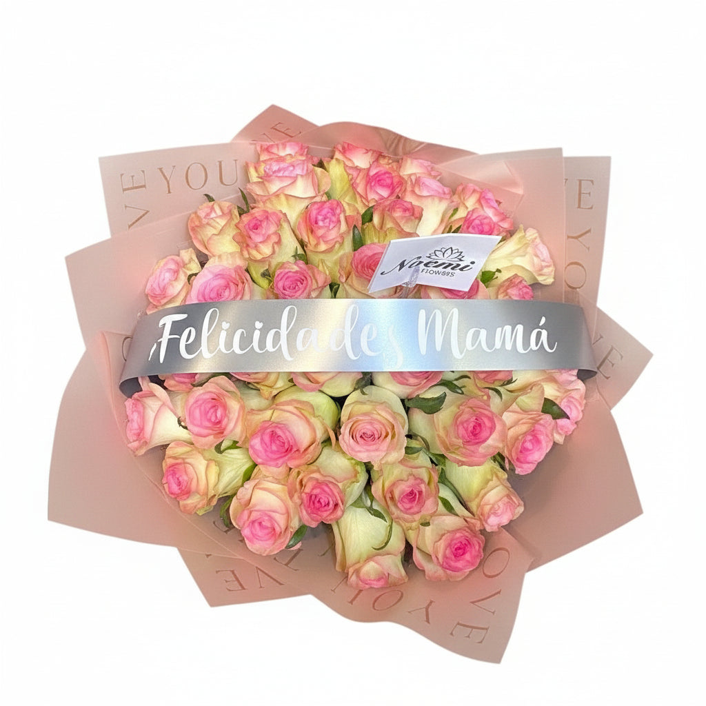 Ramo Buchón con 40 rosas y cinta personalizada- Floristería Noemi Flowers