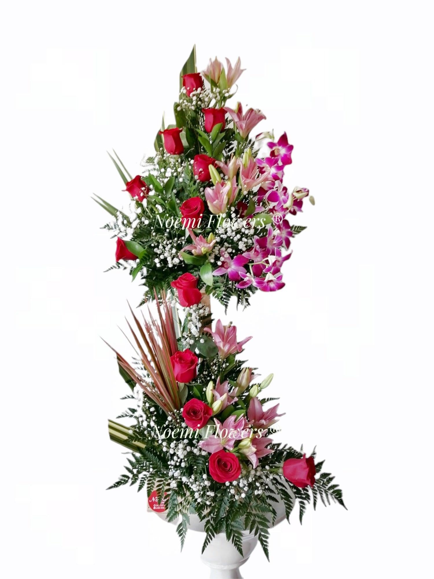 Besos y Abrazos - Floristería Noemi Flowers