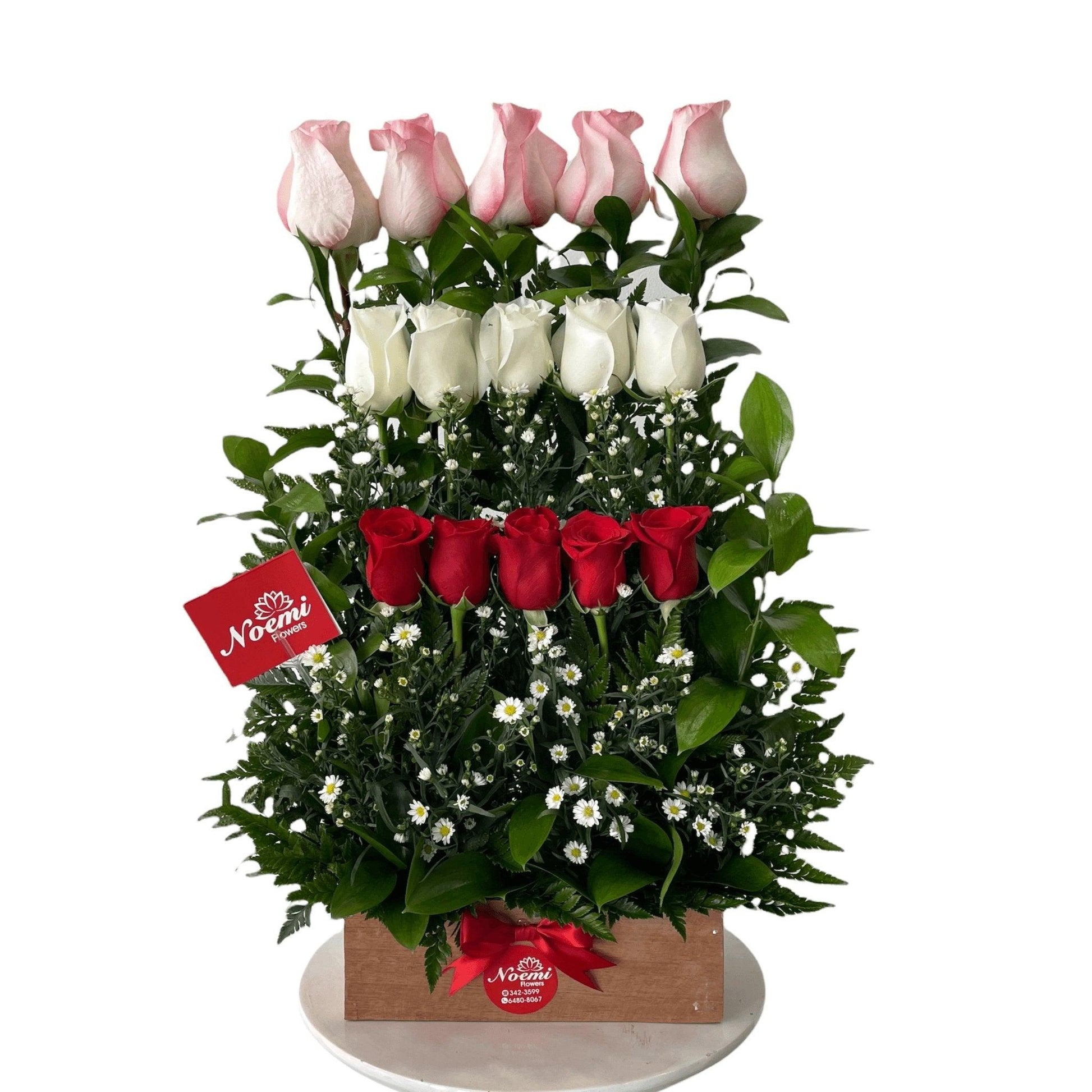 Cascada de Rosas Tricolor - Floristería Noemi Flowers