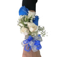 Corsage de mano NF-07 - Floristería Noemi Flowers